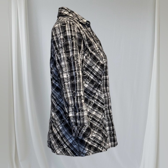 FREE 💟Christopher & Banks Black and White Fitted 3/4 Sleeve Zipper Down Shirt - Picture 3 of 13
